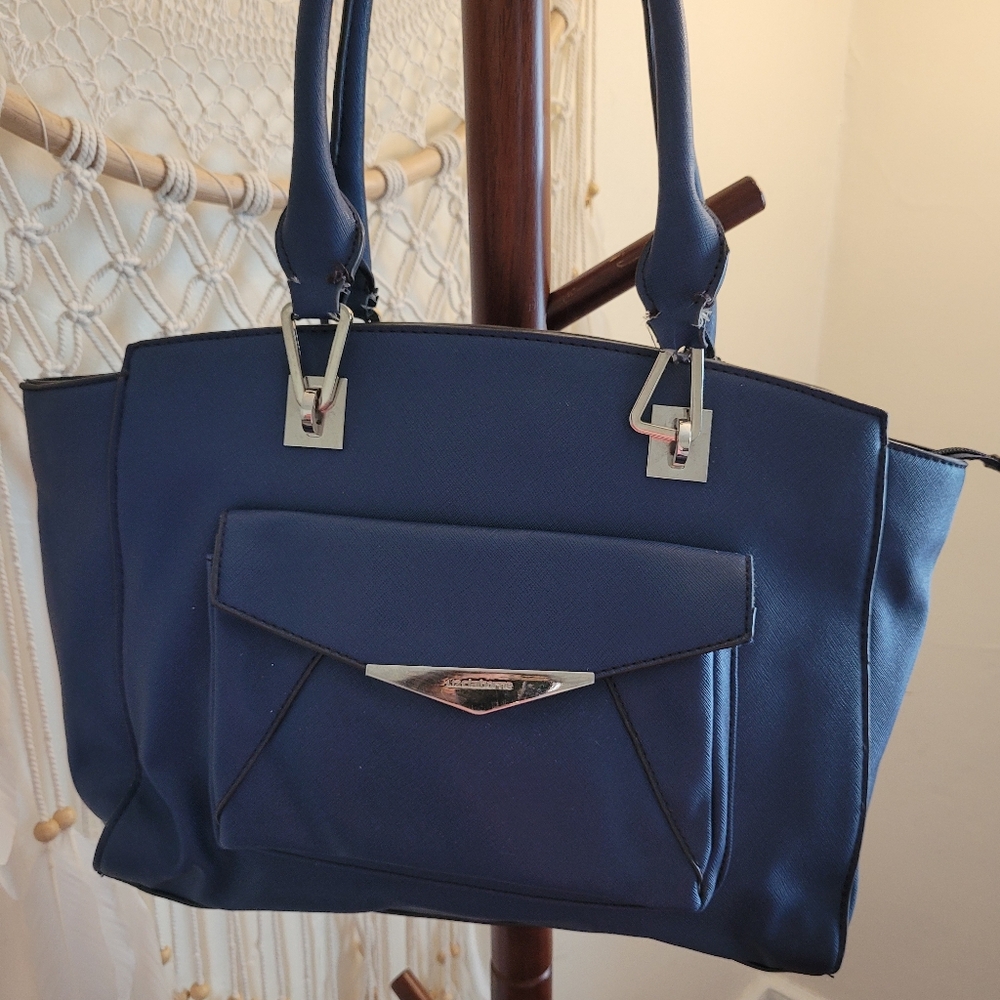 Liz Claiborne purse